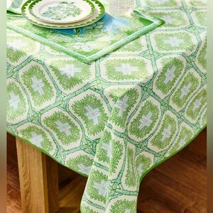 Brand New Lilly Pulitzer Tablecloth Coconut Bamboo Logo Trellis